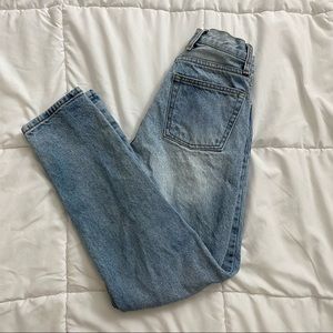 Brandy Melville High Waisted Mom Jeans🤍